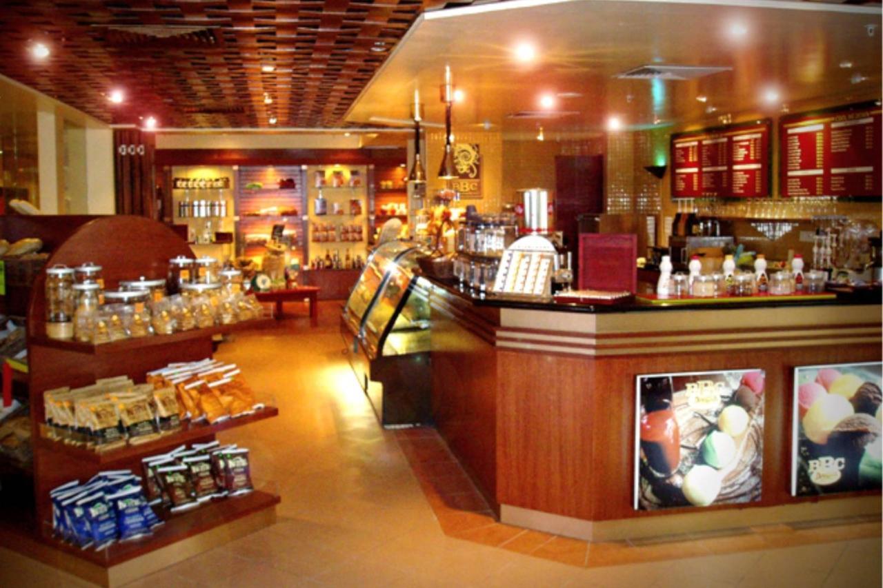 Miri Marriott Resort&Spa Exterior foto A typical coffee shop