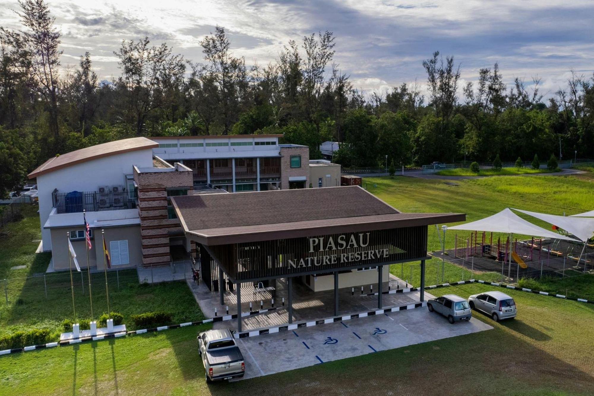 Miri Marriott Resort&Spa Exterior foto Pisaut Nature Reserve