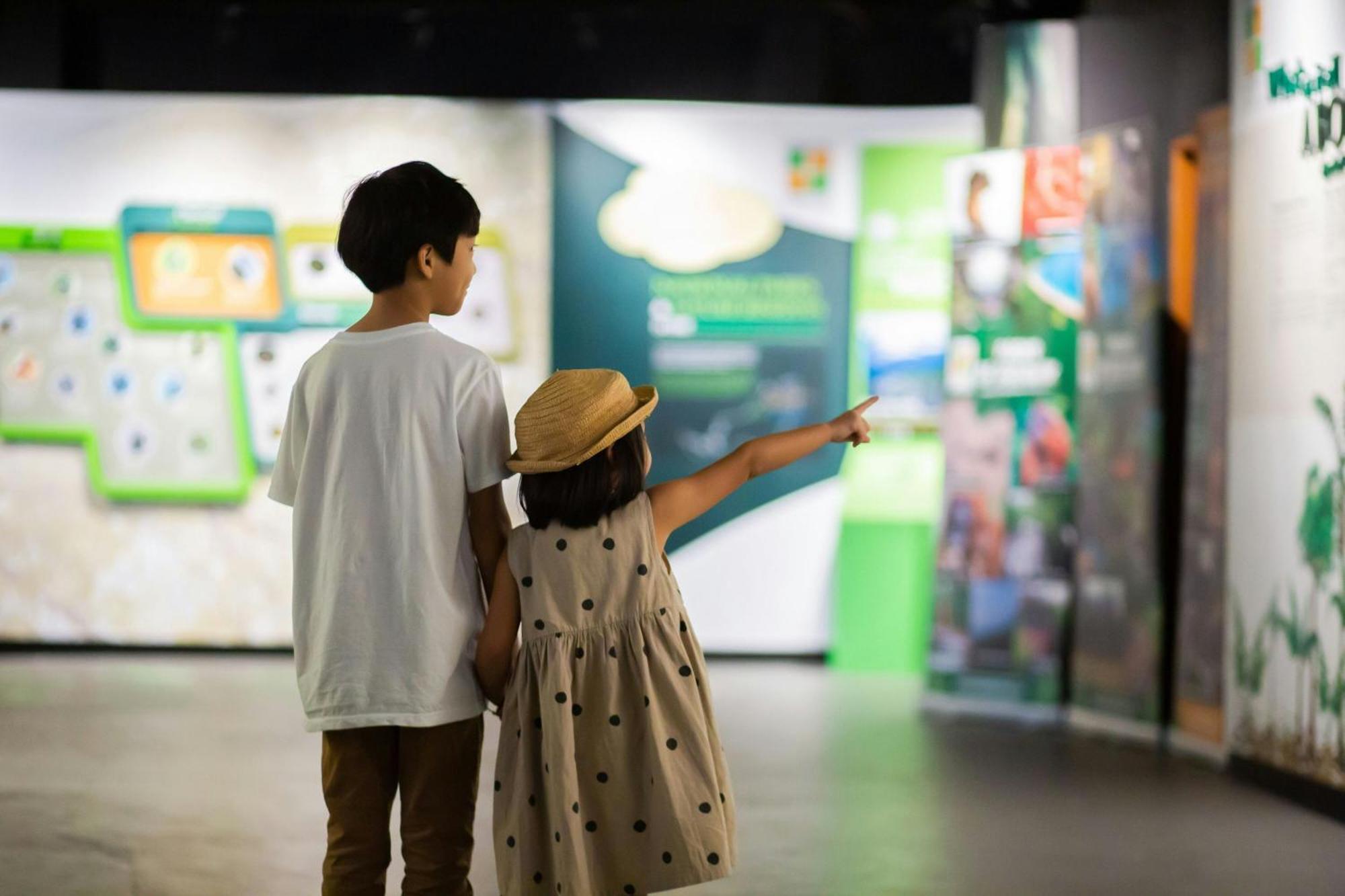 Miri Marriott Resort&Spa Exterior foto Children at the museum