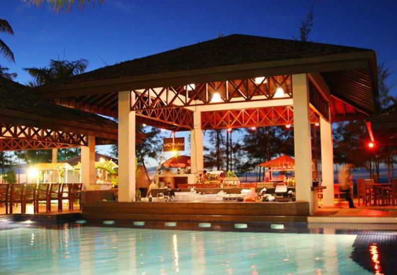 Miri Marriott Resort&Spa Exterior foto The swimming pool at the resort